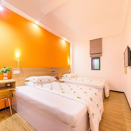 Orange Boutique Theme Transit Hotel Guangzhou Baiyun Airport Branch Ngoại thất bức ảnh